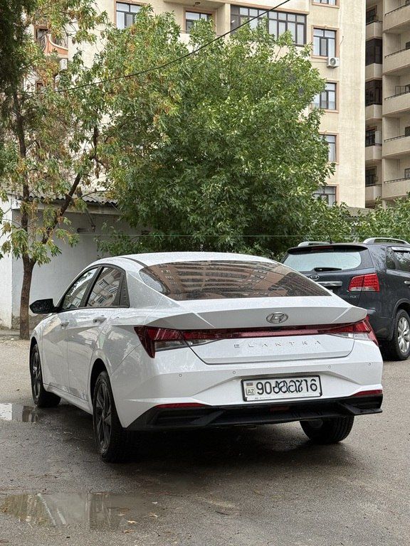 Hyundai Elantra, 1.6 L, 2022 il, 100 000 km — Avtomobillər, Bakı (9)