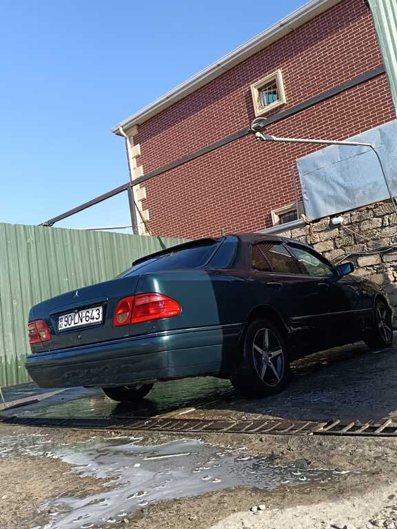 Mercedes E 220, 2.2 L, 1997 il, 700 000 km 90-LN-643 — Avtomobillər, Bakı (2)