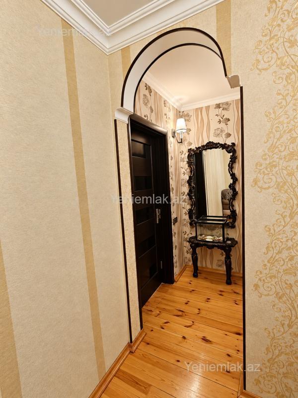 Satılır 3 otaqlı Bina evi menzil (Köhnə tikili), 64 m², 4-cü mikrorayon — Mənzil, Sumqayıt (9)