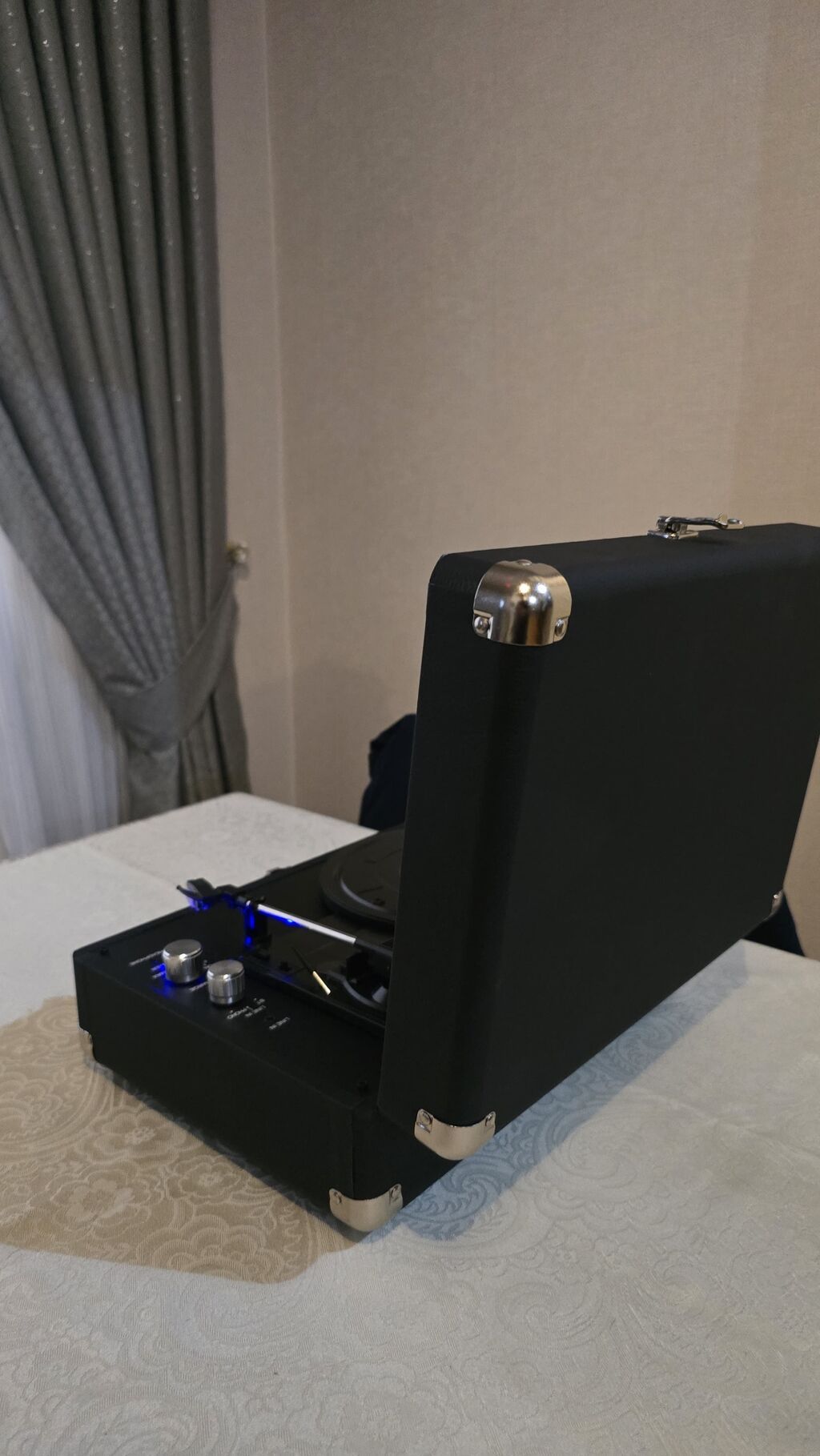 Myvision portativ vinil pleyer (kofertipli) - Kofertipli dizayn — Vinil proqreslər və aksesuarlar, Bakı (7)