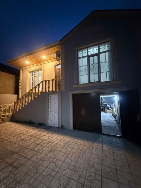 Satılır 3 otaqlı həyət evi/bağ evi 90 m² — Bakı