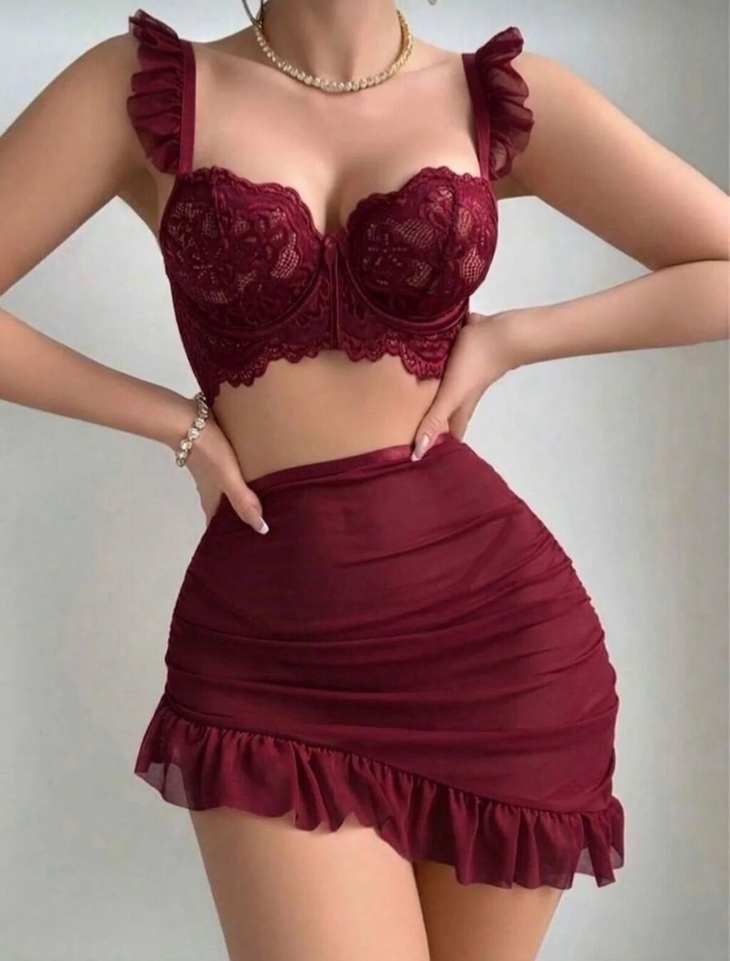 Bordo rəngli iki hissəli dəst – krujeva detallı büstqalter və mini — Kostyum, Xırdalan
