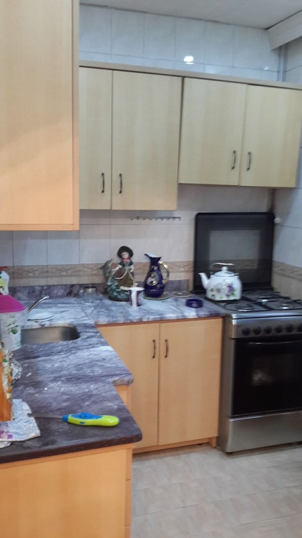 Ev 6 mkr da,Nəsimi metrosunun üstündə yerləşir. Ətrafında piyada 5-10 — Mənzil, Bakı (7)