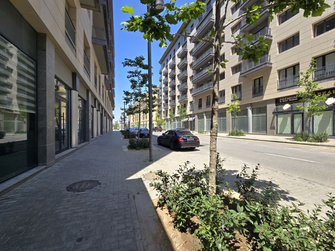 Satılır obyekt 339 m² — Əmlak, Bakı (2)