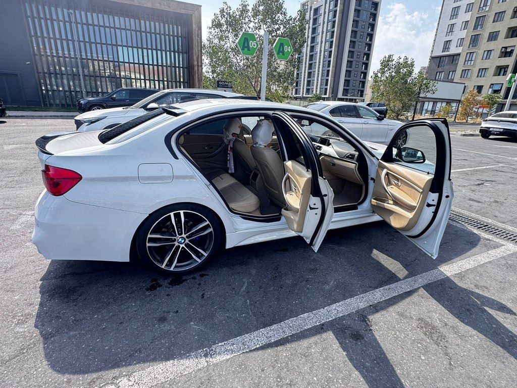 BMW 330, 2.0 L, 2016 il, 270 000 km 10-TM-777 — Avtomobillər, Bakı (7)