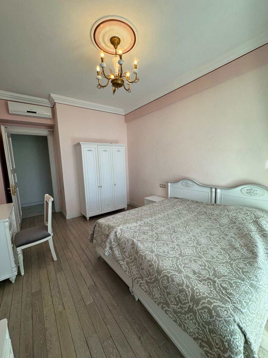 İcarəyə verilir 4 otaqlı yeni tikili 200 m² — Mənzil, Bakı (9)