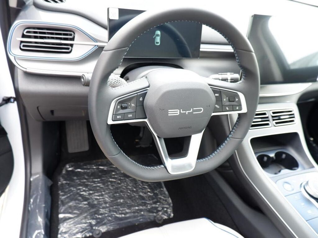 BYD Qin Plus: 1.6 l 2025 il 10 km Sedan — Avtomobillər, Bakı (9)