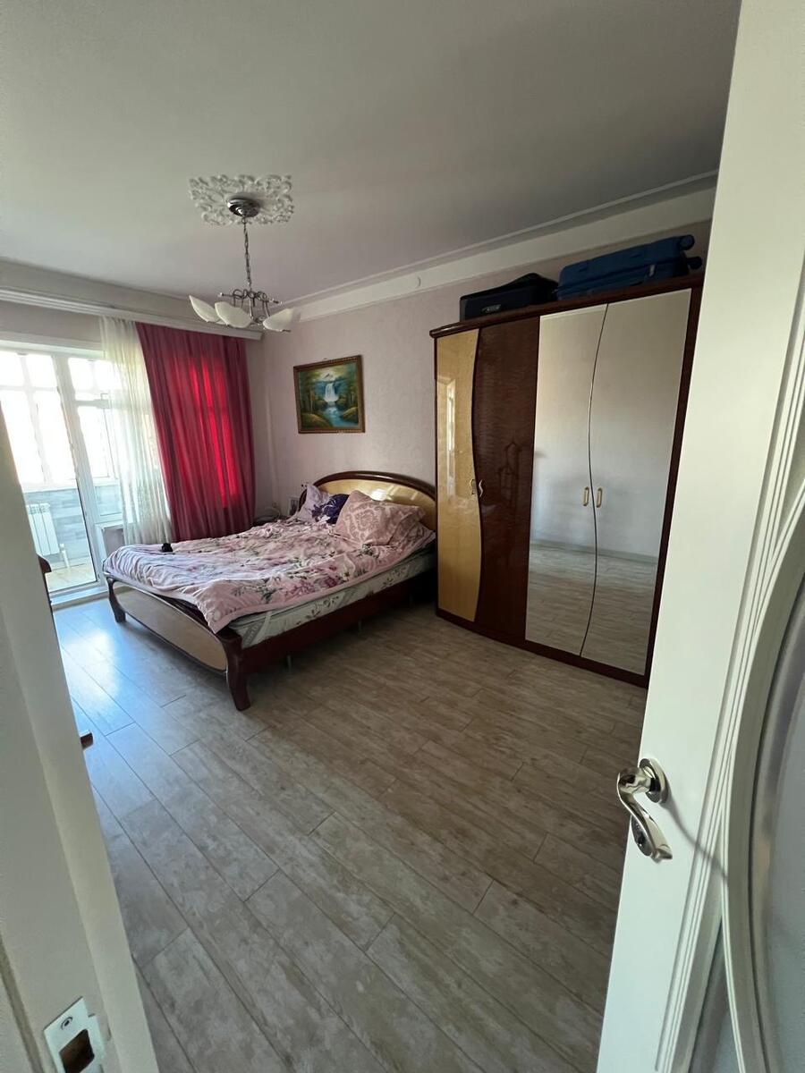 Satılır 4 otaqlı köhnə tikili 100 m² — Mənzil, Bakı (3)