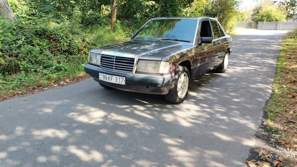 Mercedes 190, 2.0 L, 1991 il, 300 000 km 99-KF-317 — Avtomobillər, Zaqatala