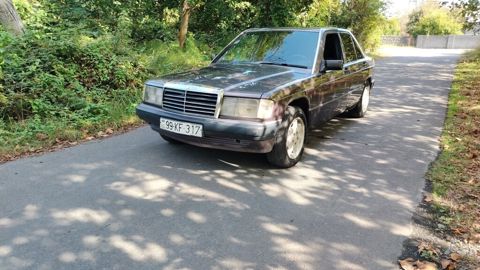 Mercedes 190, 2.0 L, 1991 il, 300 000 km — Zaqatala