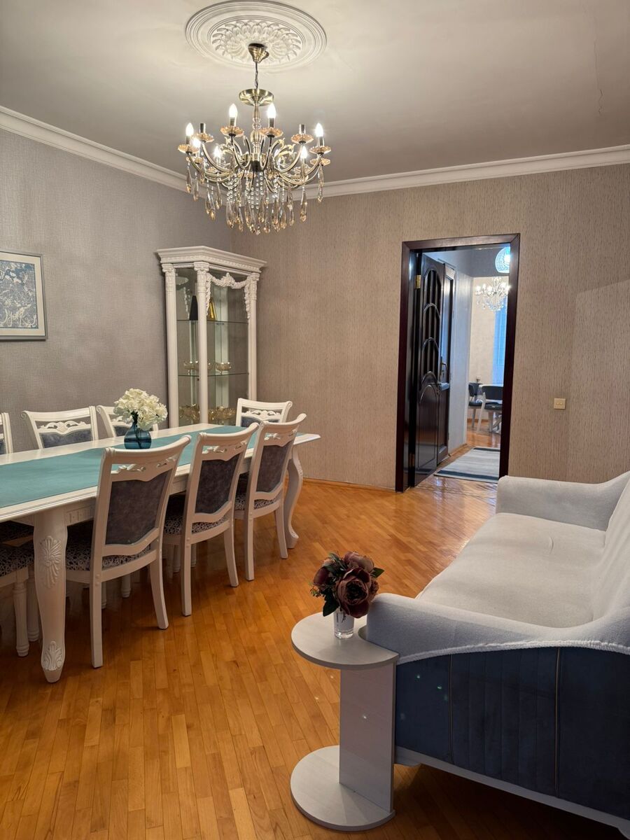 Satılır 4 otaqlı köhnə tikili 100 m² — Mənzil, Bakı (8)