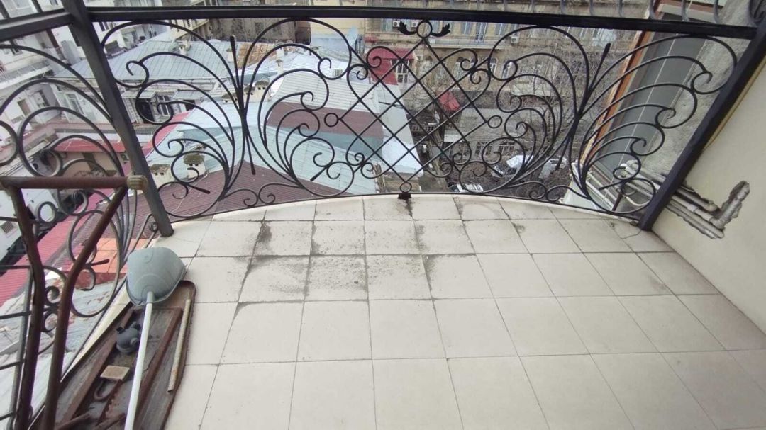 Satılır 3 otaqlı köhnə tikili 100 m² — Mənzil, Bakı (12)