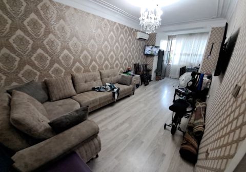 Satılır 2 otaqlı köhnə tikili 45 m² — Bakı