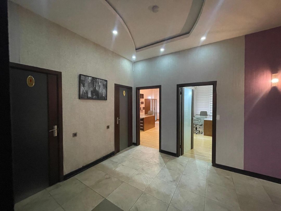 İcarəyə verilir 5 otaqlı ofis 200 m² — Ofis, Bakı (7)