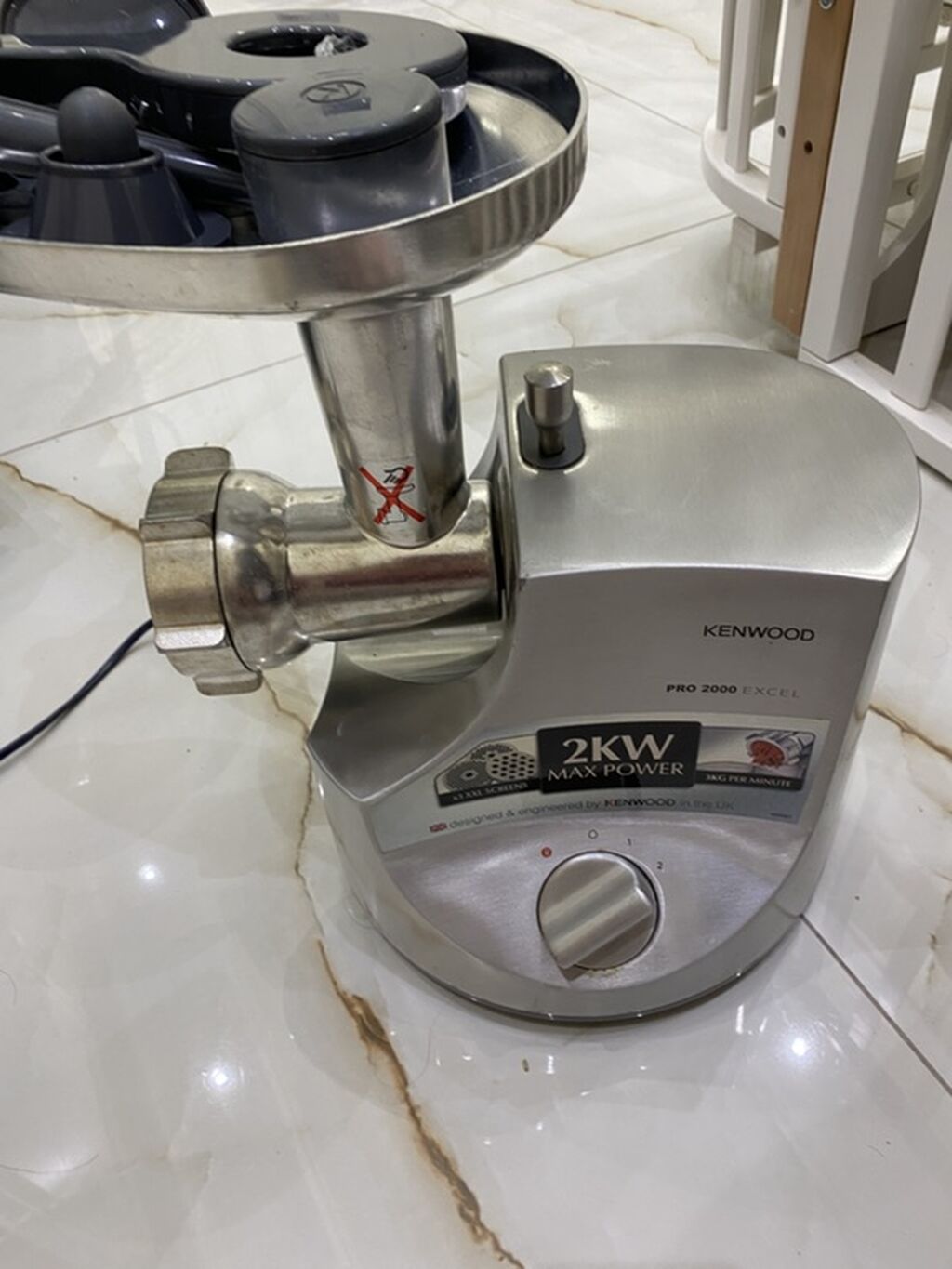Kenwood Pro 2000 Excel ətçəkən maşın - Maksimal güc: 2 kW (etiket — Ət xırdalayıcılar və qurğular, Bakı (3)