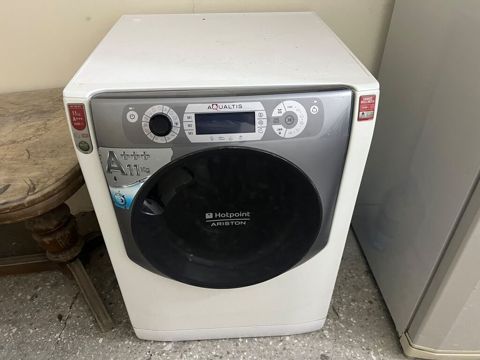 Hotpoint Ariston Aqualtıs paltaryuyan maşın - Yük: 11 kq - Enerji — Bakı