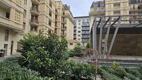 Satılır 4 otaqlı yeni tikili 209 m² — Bakı