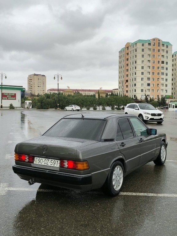 Mercedes 190, 2.0 L, 1993 il, 366 717 km 90-OZ-591 — Avtomobillər, Sumqayıt (3)