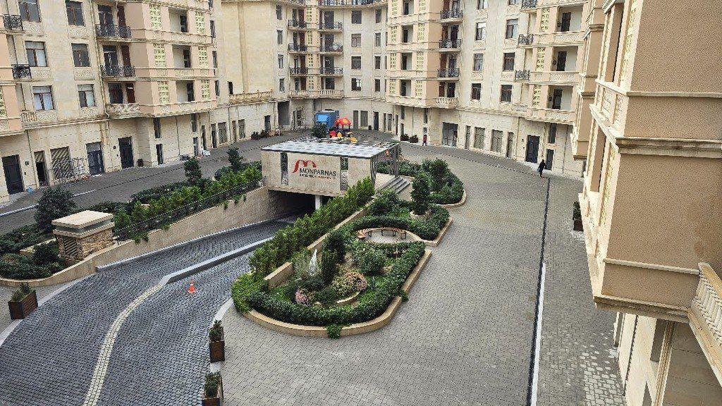 Satılır 4 otaqlı yeni tikili 209 m² — Mənzil, Bakı (9)