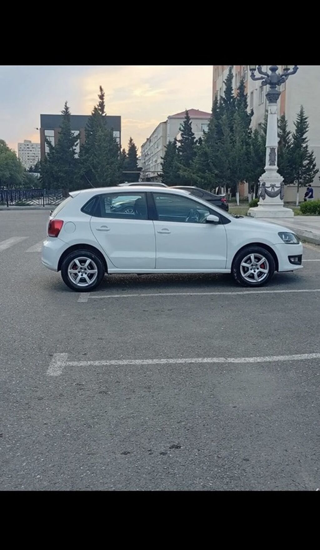 Volkswagen Polo, ağ rəng, 5 qapılı hetçbek. Mühərrik və ötürmə — Avtomobillər, Digah (3)