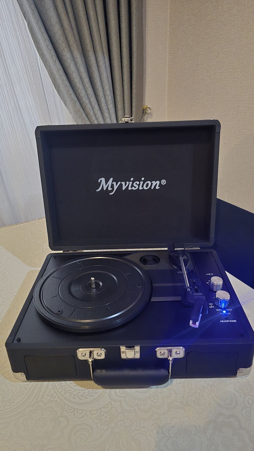 Myvision portativ vinil pleyer (kofertipli) - Kofertipli dizayn — Vinil proqreslər və aksesuarlar, Bakı (6)