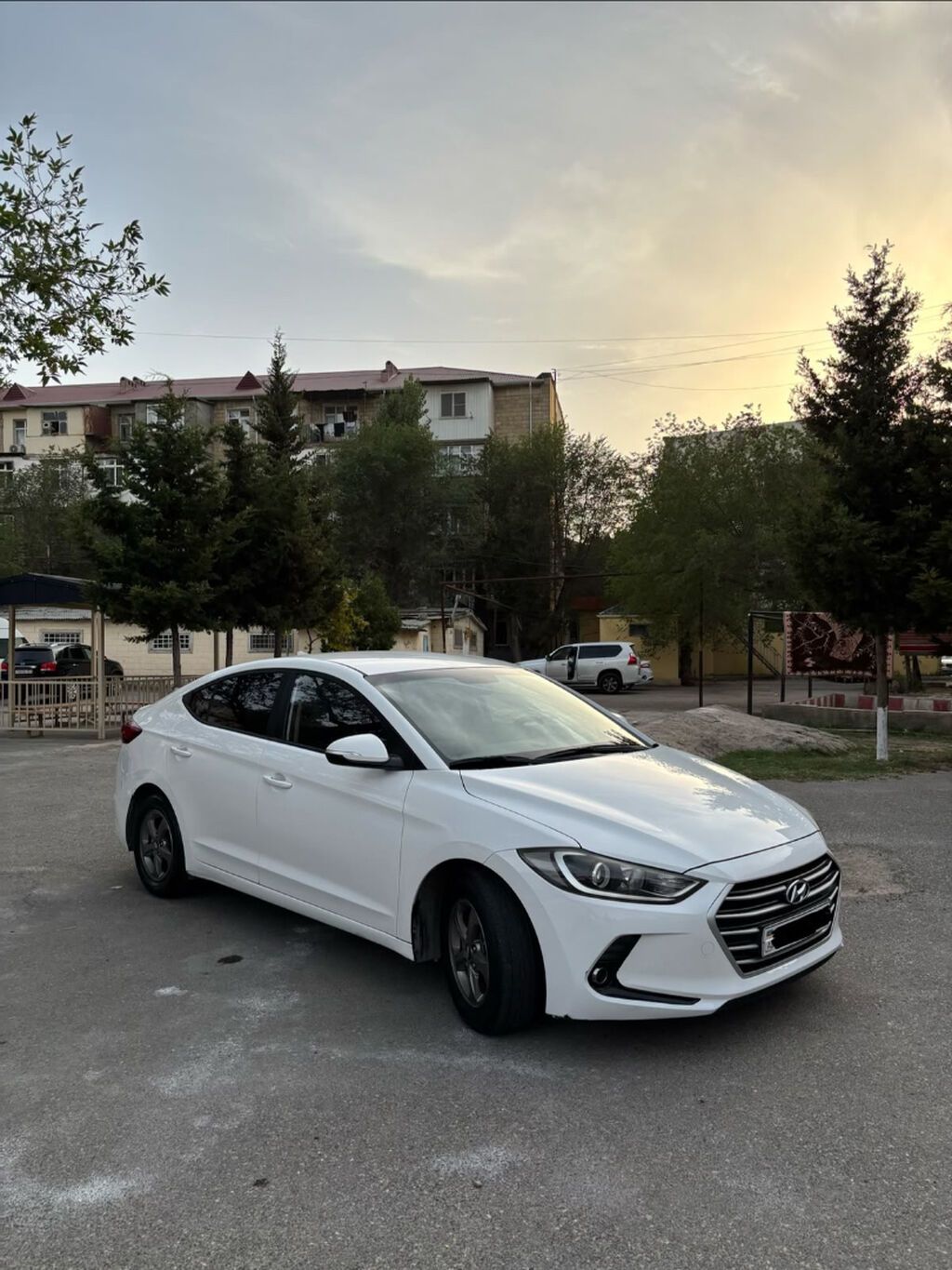 Hyundai Avante: 1.6 l 2016 il Sedan — Avtomobillər, Sumqayıt (3)