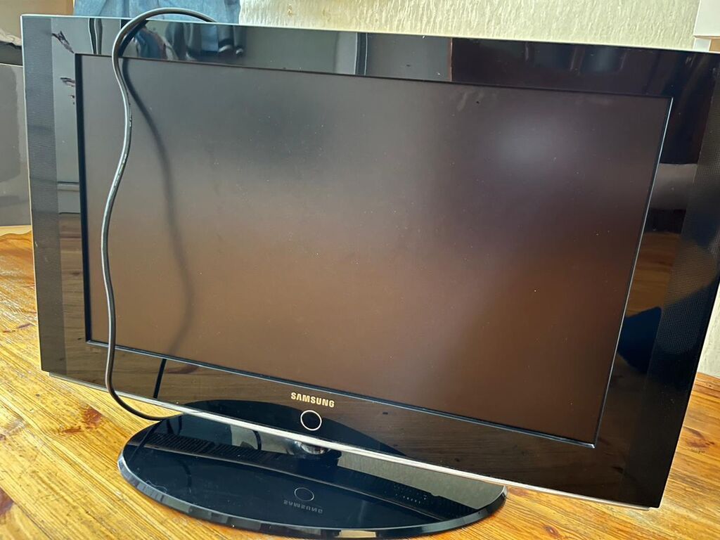 Samsung LCD televizor - Ekran diaqonalı təxminən 26–32 düym — Televizorlar, Bakı (2)