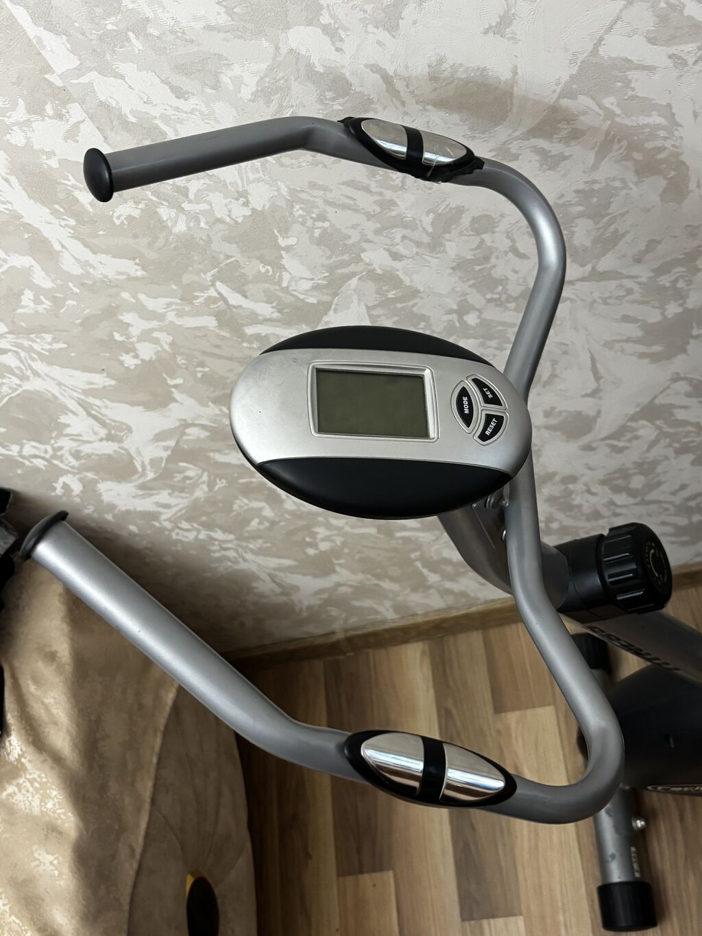 Qaçış velosipedi. Ürek döyüntüsünü ölçürqaçış km göstərir.İdeal — Elektrik velosipedləri, Bakı