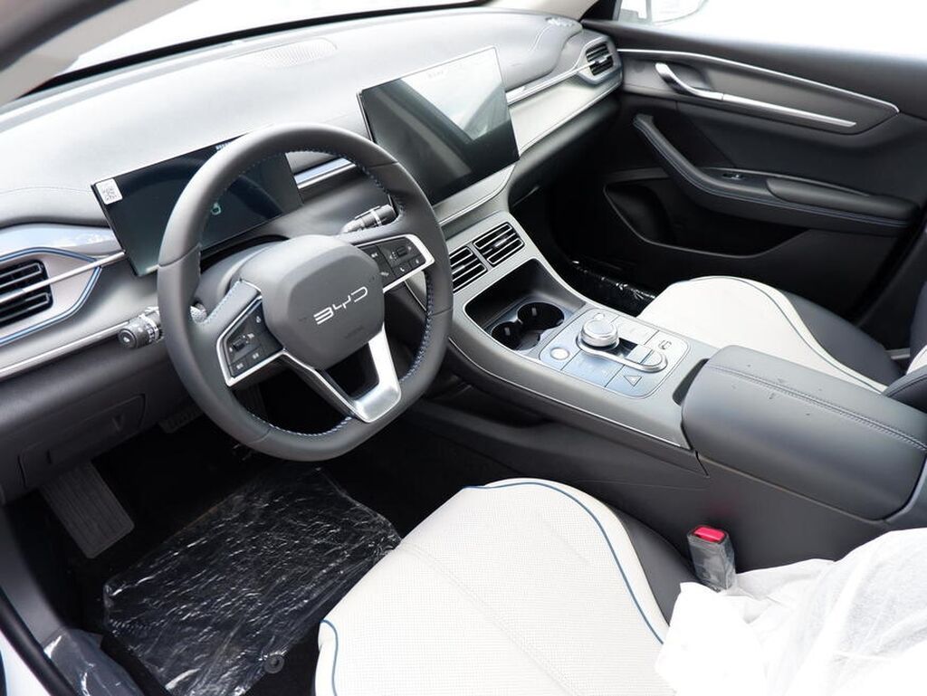 BYD Qin Plus: 1.6 l 2025 il 10 km Sedan — Avtomobillər, Bakı (8)