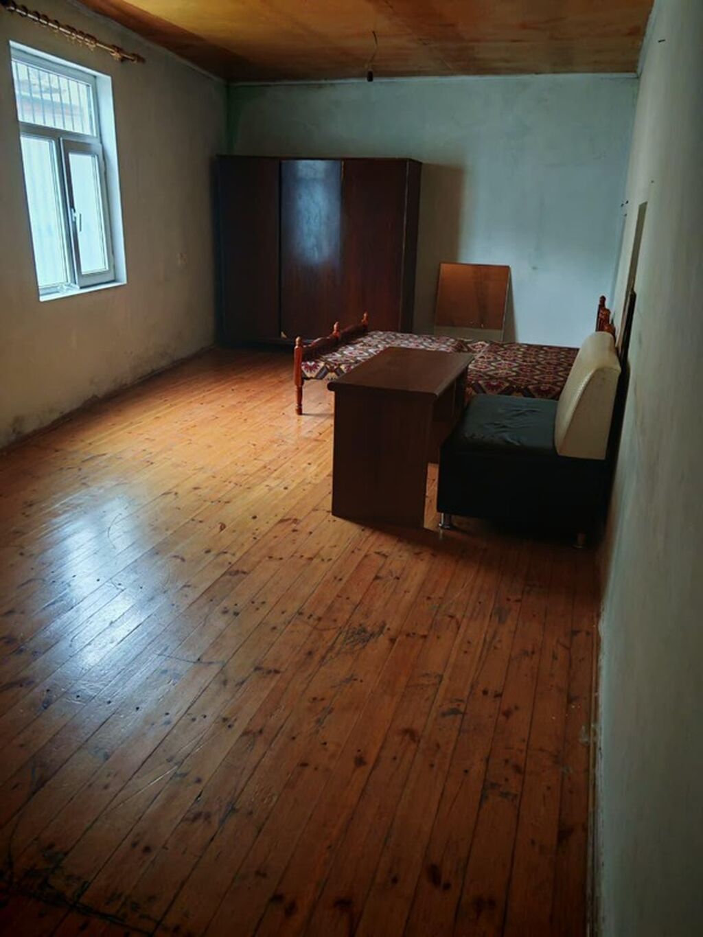8 Noyabr metrosuna və Tibb Universitetinə yaxın həyət evi kirayə — Ev, villa, Bakı (3)