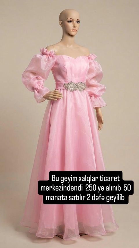 Pudra çəhrayı rəngdə uzun ziyafət donu. Açıq çiyin dizaynı, şüşə kimi — Bakı