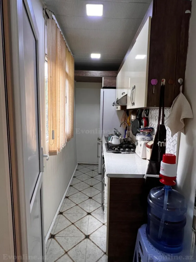 Satılır 3 otaqlı Mənzil Köhnə tikili 65 m² Bakı, Binəqədi r., Memar Əcəmi m., 9-cu mikrorayon — Mənzil, Bakı (5)