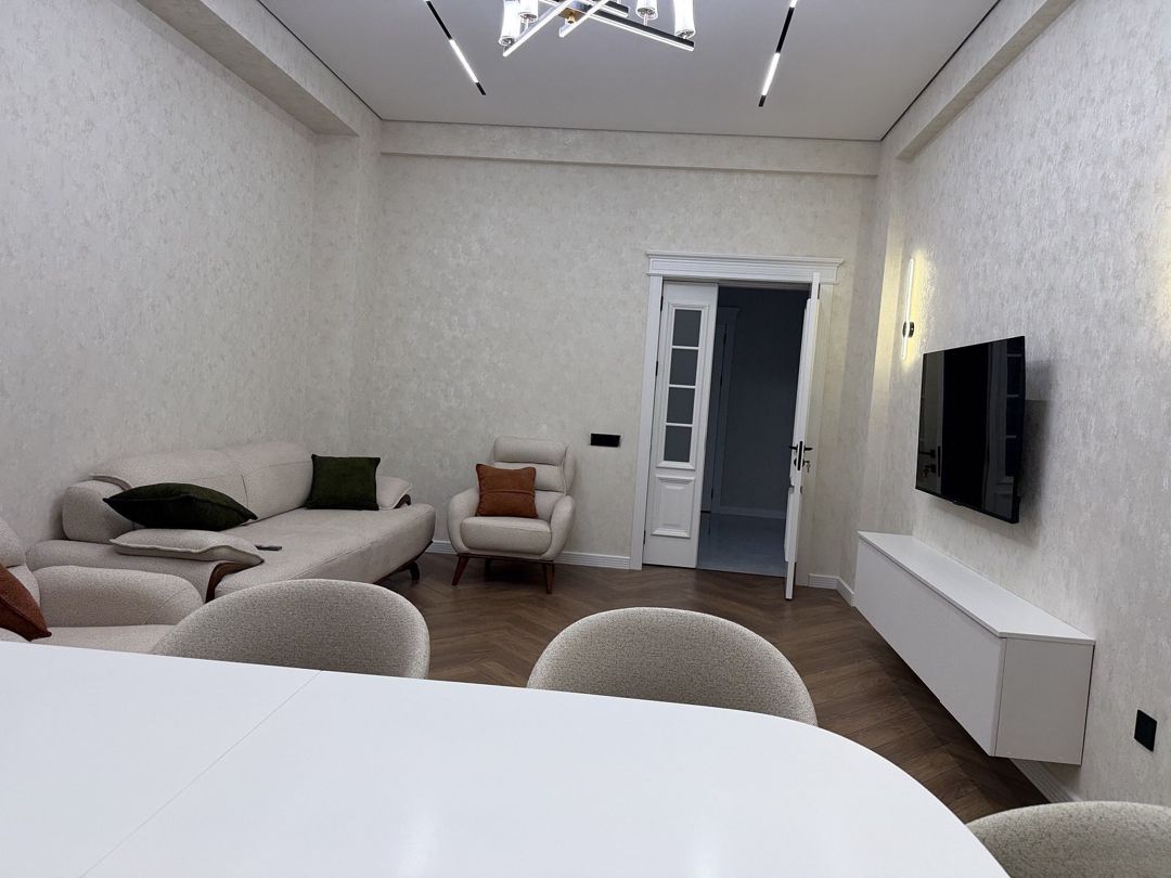 İcarəyə verilir 3 otaqlı yeni tikili 149 m² — Mənzil, Bakı (2)
