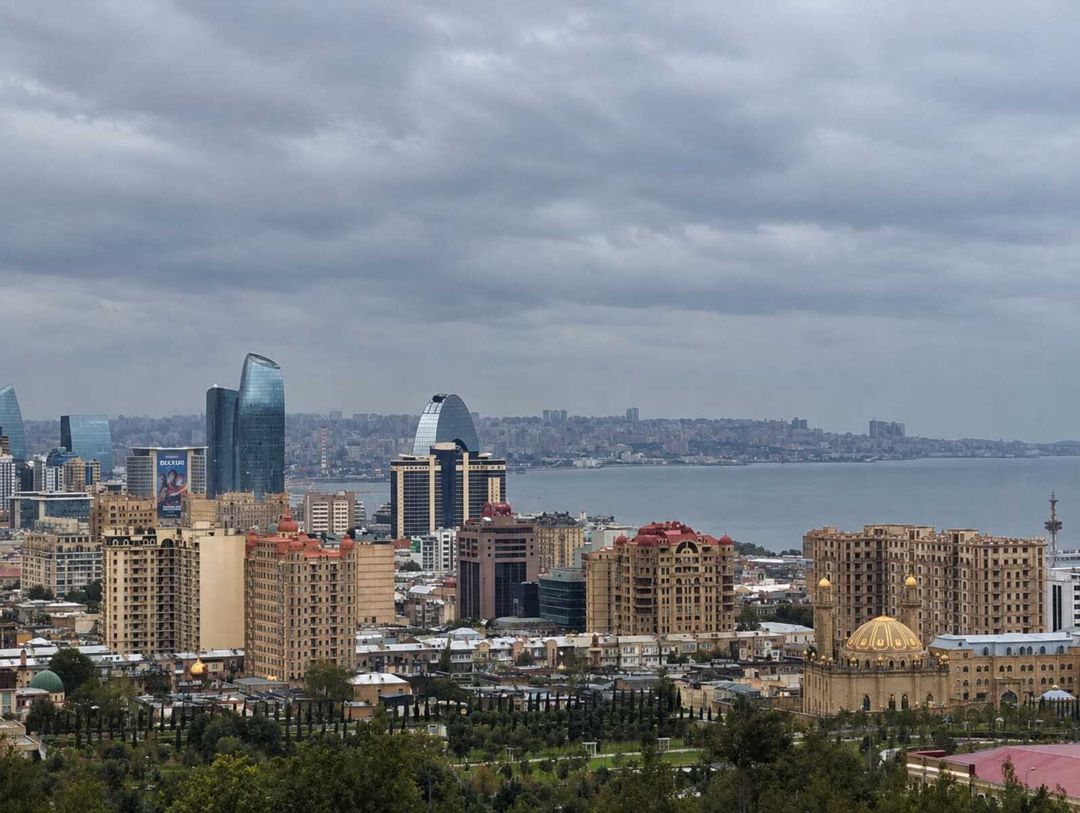 Satılır 2 otaqlı köhnə tikili 81 m² — Mənzil, Bakı