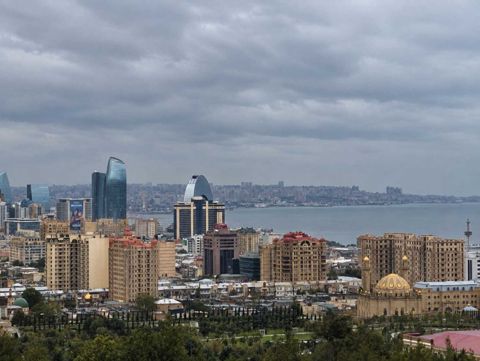 Satılır 2 otaqlı köhnə tikili 81 m² — Bakı