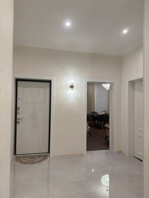Satılır 6 otaqlı həyət evi/bağ evi 200 m² — Bakı