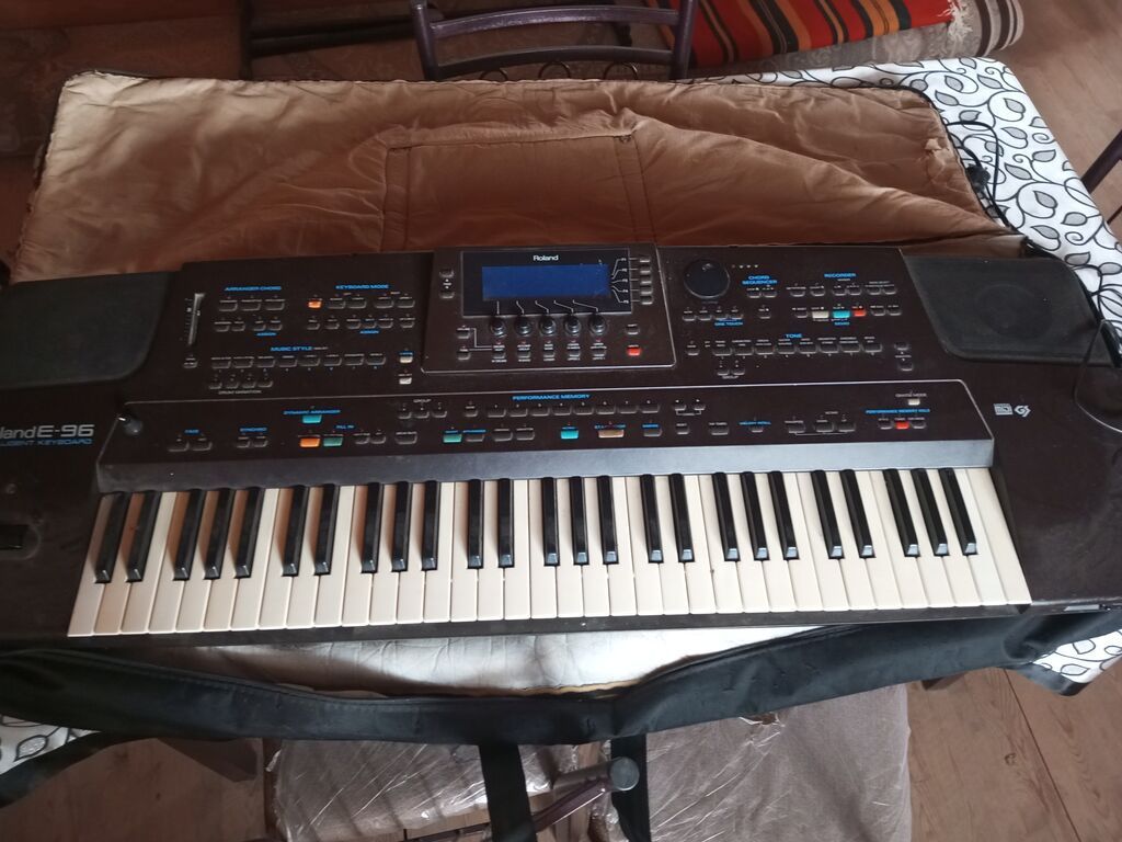 Sintezator, Roland, İşlənmiş — Pianino və digər klaviş alətləri, Tovuz