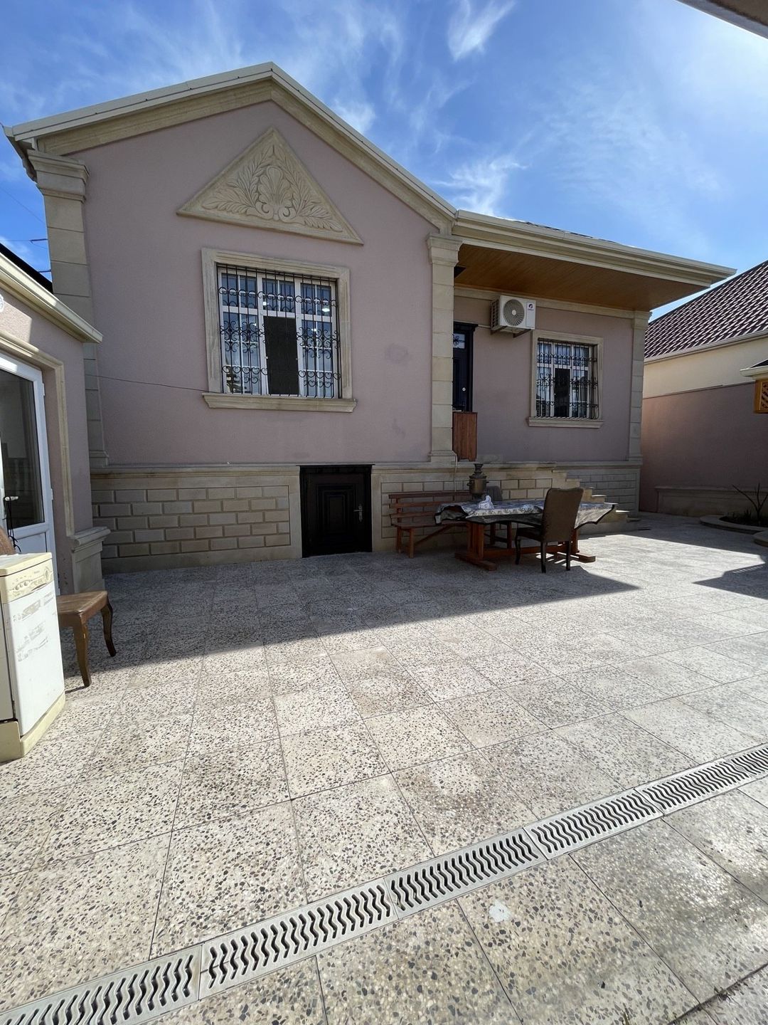 Satılır 4 otaqlı həyət evi/bağ evi 150 m² — Ev, villa, Bakı (2)