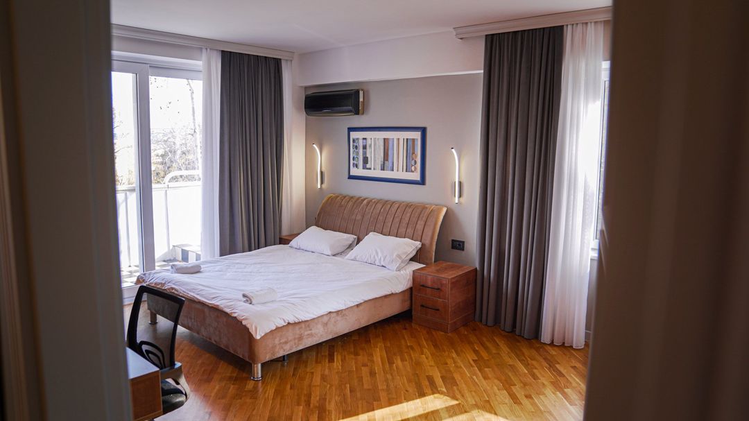 İcarəyə verilir 2 otaqlı köhnə tikili 70 m² — Mənzil, Bakı (9)