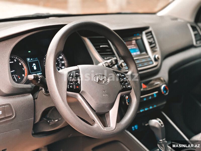 Hyundai Elantra, Tucson, 2017 il — Minik avtomobili icarəsi, Bakı (4)