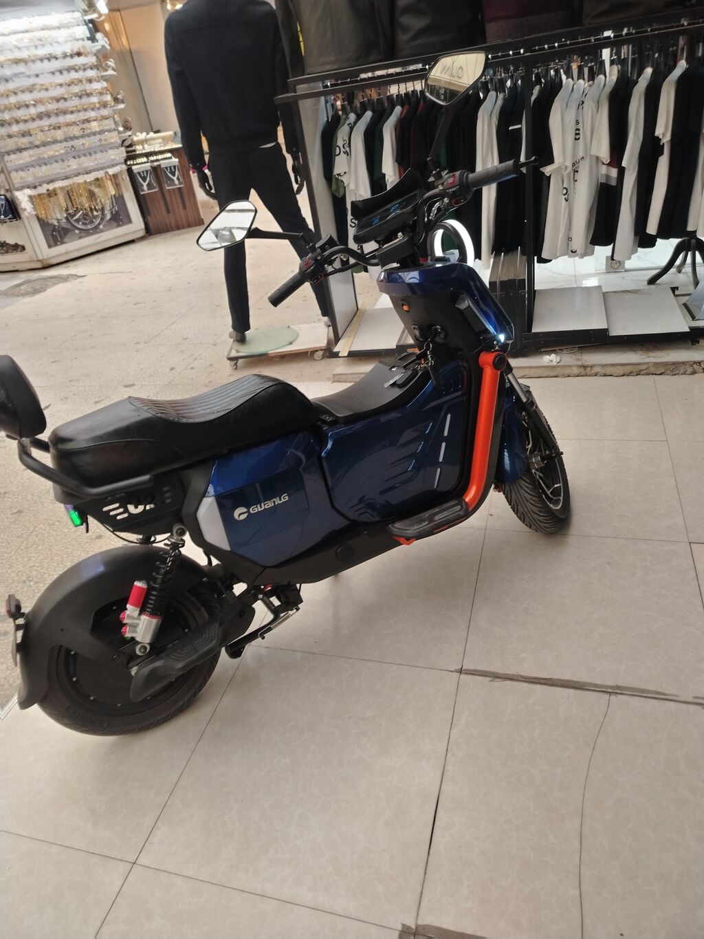 Elektrik skuter – Guanlg şəhər modeli - Güclü elektrik mühərriki — Mopedlər və skuterlər, Qobu (10)