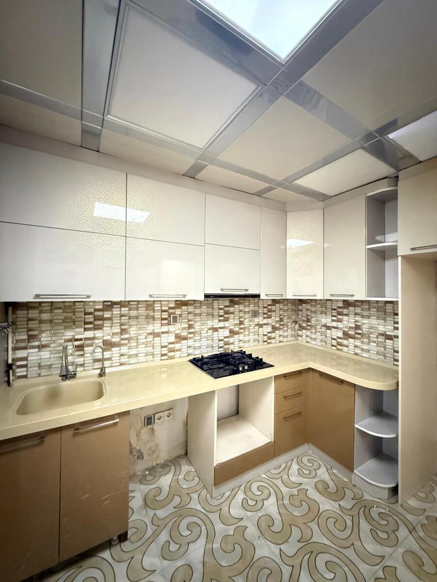 Satılır 2 otaqlı köhnə tikili 65 m² — Mənzil, Bakı (10)