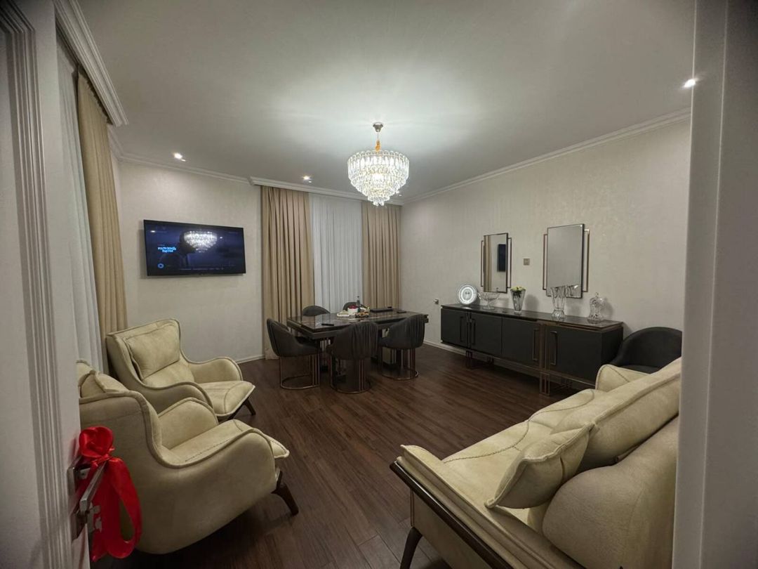 Satılır 6 otaqlı həyət evi/bağ evi 200 m² — Ev, villa, Bakı (2)