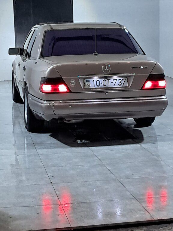 Mercedes E 220, 2.2 L, 1994 il, 666 350 km 10-OT-737 — Avtomobillər, Sabirabad (4)