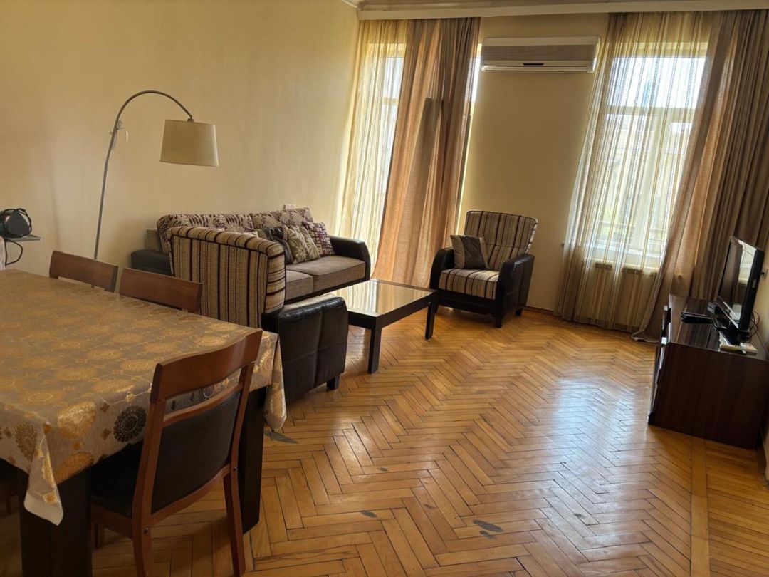 İcarəyə verilir 3 otaqlı köhnə tikili 120 m² — Mənzil, Bakı (7)
