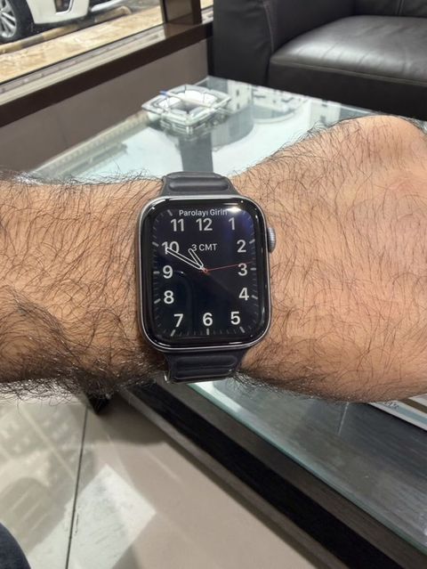 Apple Watch (alüminium )tam orjulandi ustada olmuyub — Bakı