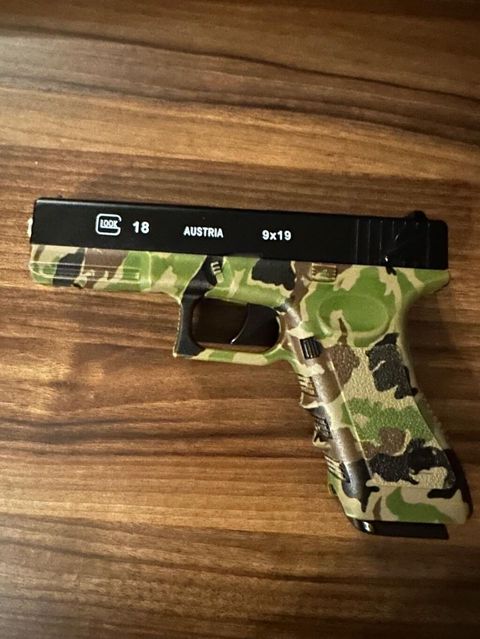 Salam tezedir 10 gündü alinib airsoft tabanca tek tek atir glock 18 — Bakı