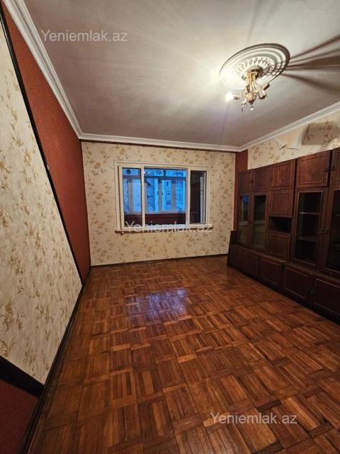 Satılır 3 otaqlı Bina evi menzil (Köhnə tikili), 68 m², 9-cu mikrorayon — Sumqayıt