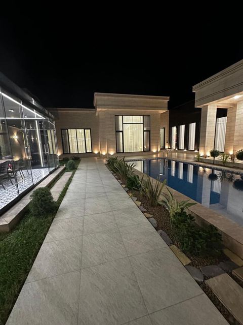 Satılır 5 otaqlı həyət evi/bağ evi 220 m² — Bakı