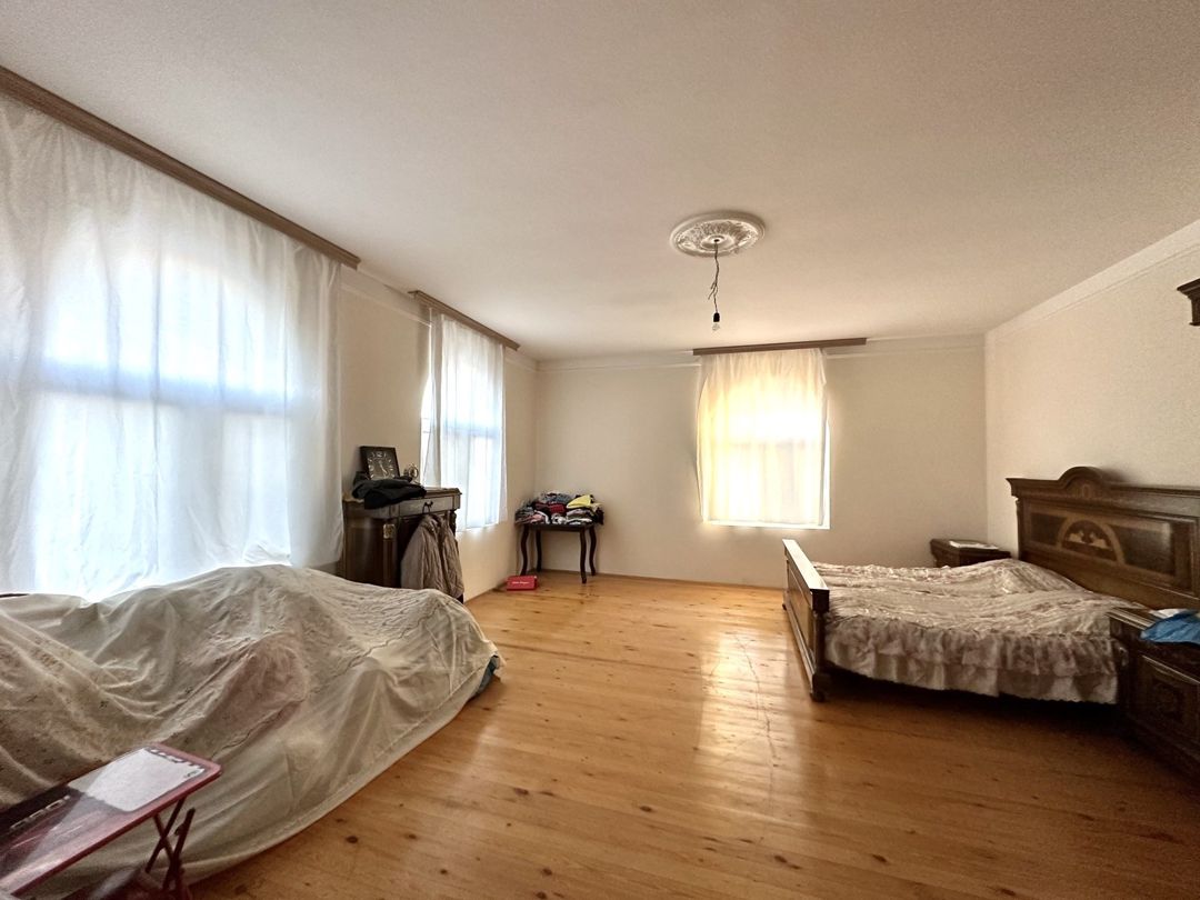 Satılır 12 otaqlı həyət evi/bağ evi 300 m² — Ev, villa, Bakı (3)